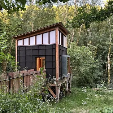 Nuit Insolite en Cabane sur Pilotis près D'Annecy Nuit Insolite en Cabane sur Pilotis près D'Annecy