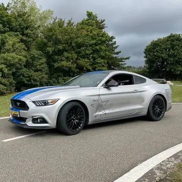 Stage de Pilotage Enfant en Ford Mustang V8 - Circuit de Chambley en région Lorraine Stage de Pilotage Enfant en Ford Mustang V8 - Circuit de Chambley en région Lorraine