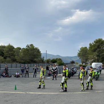 Offrir Stage de pilotage moto en Languedoc-Roussillon