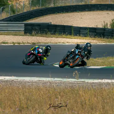 Stage de Pilotage Moto - Circuit d'Alès en région Languedoc-Roussillon Stage de Pilotage Moto - Circuit d'Alès en région Languedoc-Roussillon