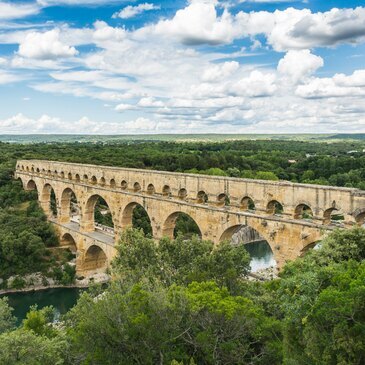 Baptême de l&#39;air hélicoptère proche Aérodrome de Nîmes-Courbessac, à 50 min d&#39;Avignon