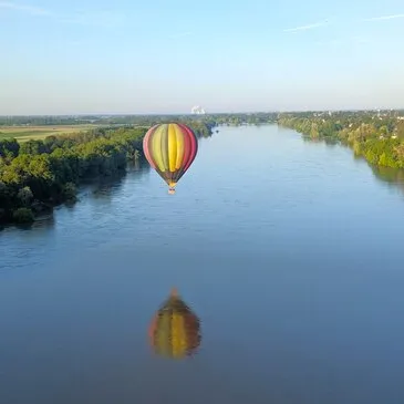 Vol Montgolfière à Jouy-le-Potier - Survol de la Loire Vol Montgolfière à Jouy-le-Potier - Survol de la Loire