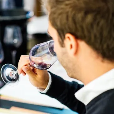 Week-End d'Initiation à l'Œnologie près de Cannes Week-End d'Initiation à l'Œnologie près de Cannes