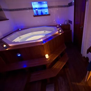 Spa, Massage et Soin du corps en région Poitou-Charentes Spa, Massage et Soin du corps en région Poitou-Charentes