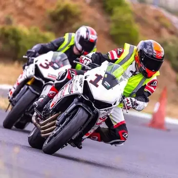 Stage de Coaching Moto - Circuit d'Alès Stage de Coaching Moto - Circuit d'Alès