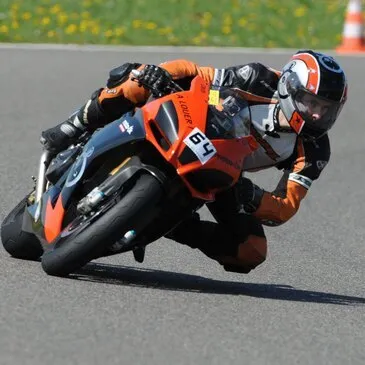 Offrir Stage de pilotage moto en Languedoc-Roussillon