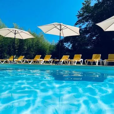 Cabane sur Pilotis avec Spa Privatif à Amboise en région Centre Cabane sur Pilotis avec Spa Privatif à Amboise en région Centre