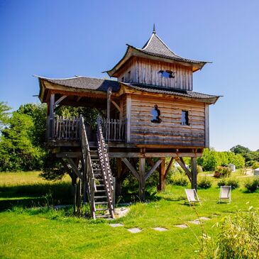 Cabane sur Pilotis avec Spa Privatif près de Langon