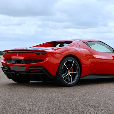 Stage de pilotage Ferrari en région Picardie