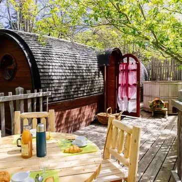 Nuit en Roulotte avec Spa Privatif près de Langon Nuit en Roulotte avec Spa Privatif près de Langon