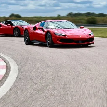Stage en Ferrari 296 GTB - Circuit de Trappes en région Ile-de-France Stage en Ferrari 296 GTB - Circuit de Trappes en région Ile-de-France