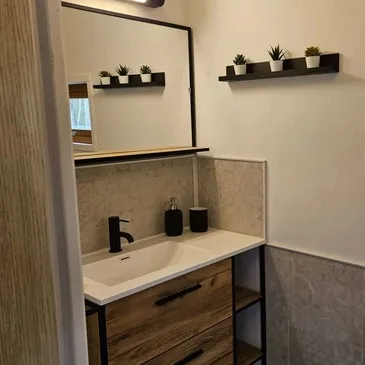 Weekend et Hébergement Insolite proche Viscomtat, à 45 min de Clermont Ferrand Weekend et Hébergement Insolite proche Viscomtat, à 45 min de Clermont Ferrand