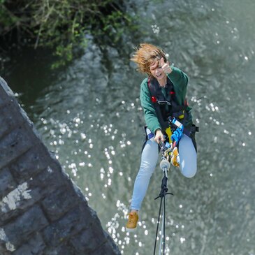 Saut à l&#39;élastique proche Souleuvre-en-Bocage