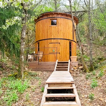 Nuit en Cabane dans les bois près de Lyon