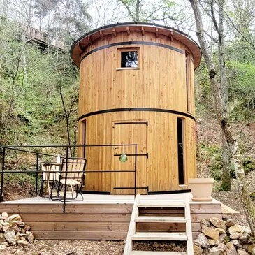 Weekend et Hébergement Insolite proche Quincié-en-Beaujolais, à 1h de Lyon Weekend et Hébergement Insolite proche Quincié-en-Beaujolais, à 1h de Lyon