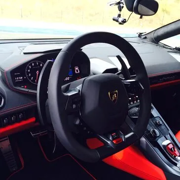 Week-end Pilotage Lamborghini Huracan - Circuit du Castellet en région PACA et Corse Week-end Pilotage Lamborghini Huracan - Circuit du Castellet en région PACA et Corse