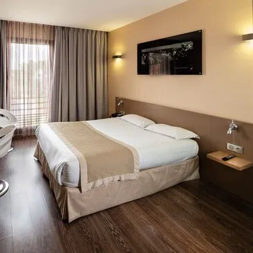 Week end Pilotage Auto et Moto en région PACA et Corse Week end Pilotage Auto et Moto en région PACA et Corse