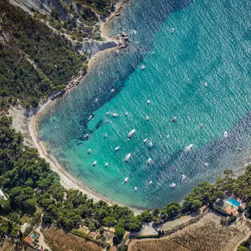 Week End Survol des Calanques de Cassis en Hélicoptère Week End Survol des Calanques de Cassis en Hélicoptère