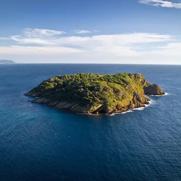 Week End Survol des Calanques de Cassis en Hélicoptère en région PACA et Corse Week End Survol des Calanques de Cassis en Hélicoptère en région PACA et Corse