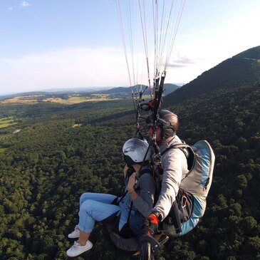 Baptême en parapente en région Auvergne