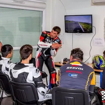 Stage de pilotage moto, département Pas de calais Stage de pilotage moto, département Pas de calais