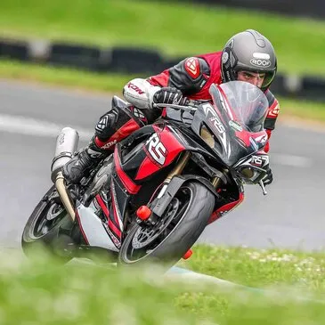 Stage de pilotage moto proche Circuit de Clastres Stage de pilotage moto proche Circuit de Clastres