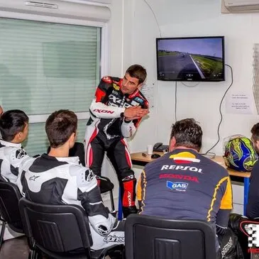 Stage de pilotage moto, département Pas de calais Stage de pilotage moto, département Pas de calais