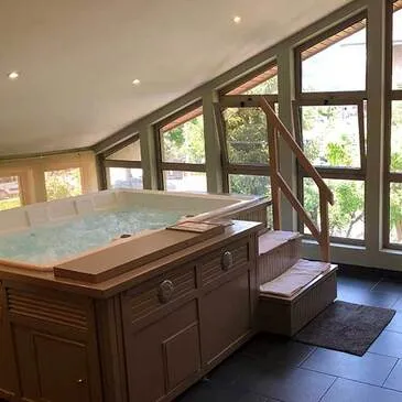 Spa, Massage et Soin du corps en région Rhône-Alpes Spa, Massage et Soin du corps en région Rhône-Alpes