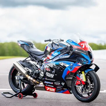 Baptême Moto sur Circuit, département Saône et loire Baptême Moto sur Circuit, département Saône et loire