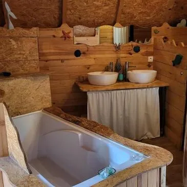 Fère-en-Tardenois, à 25min de Château-Thierry, Aisne (02) - Weekend et Hébergement Insolite Fère-en-Tardenois, à 25min de Château-Thierry, Aisne (02) - Weekend et Hébergement Insolite