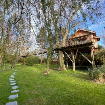 Nuit en Cabane dans les Arbres avec Jacuzzi près d&#39;Étampes