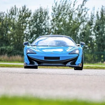 Stage en McLaren 600LT - Circuit de Nogaro Stage en McLaren 600LT - Circuit de Nogaro