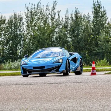 Stage en McLaren 600LT - Circuit de la Ferté-Gaucher Stage en McLaren 600LT - Circuit de la Ferté-Gaucher