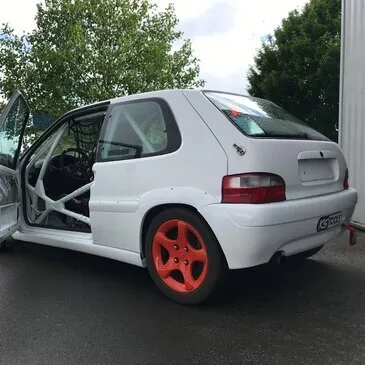 Stage de Rallycross en Saxo VTS - Circuit de Faleyras en région Aquitaine Stage de Rallycross en Saxo VTS - Circuit de Faleyras en région Aquitaine