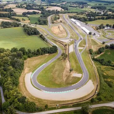 Stage duo Porsche Ferrari - Circuit de Pau-Arnos en région Aquitaine Stage duo Porsche Ferrari - Circuit de Pau-Arnos en région Aquitaine