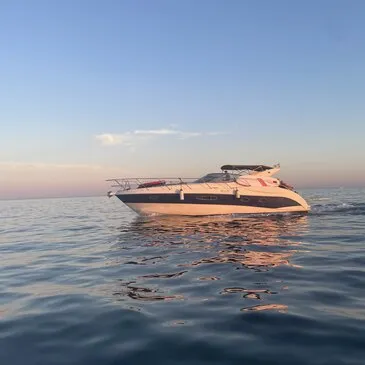 Weekend et Hébergement Insolite proche Mauguio, à 35min de Montpellier Weekend et Hébergement Insolite proche Mauguio, à 35min de Montpellier