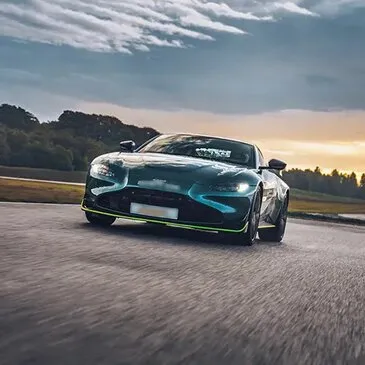 Stage de Pilotage Aston Martin en région Centre Stage de Pilotage Aston Martin en région Centre