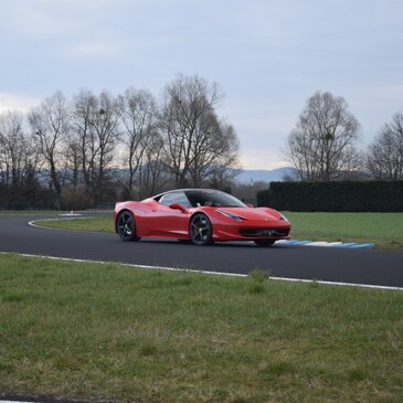 Stage de pilotage Ferrari en région Auvergne