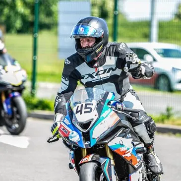 Circuit de Clastres, Aisne (02) - Stage de pilotage moto Circuit de Clastres, Aisne (02) - Stage de pilotage moto