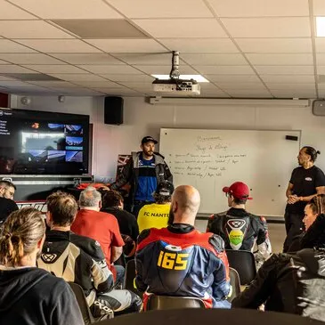 Stage de pilotage moto, département Aisne Stage de pilotage moto, département Aisne