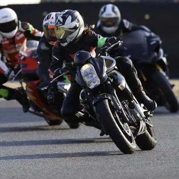 Stage de pilotage moto en région Ile-de-France Stage de pilotage moto en région Ile-de-France