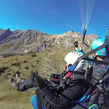 Chamoux-sur-Gelon, à 25 min d'Albertville, Savoie (73) - Baptême en parapente Chamoux-sur-Gelon, à 25 min d'Albertville, Savoie (73) - Baptême en parapente