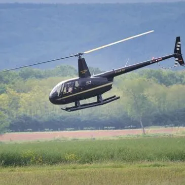 Baptême de l'air hélicoptère en région PACA et Corse Baptême de l'air hélicoptère en région PACA et Corse