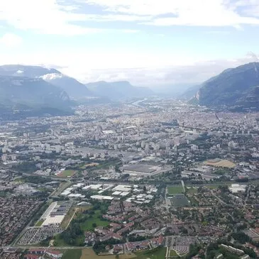Baptême en Hélicoptère à Chambéry - Lac du Bourget & Lac d'Annecy en région Rhône-Alpes Baptême en Hélicoptère à Chambéry - Lac du Bourget & Lac d'Annecy en région Rhône-Alpes