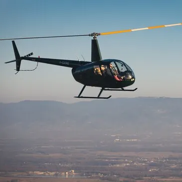 Baptême en Hélicoptère près de Troyes Baptême en Hélicoptère près de Troyes
