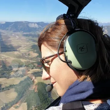 Baptême en Hélicoptère près de Troyes en région Champagne-Ardenne Baptême en Hélicoptère près de Troyes en région Champagne-Ardenne