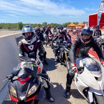 Stage de pilotage moto, département Var Stage de pilotage moto, département Var