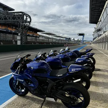 Stage de Pilotage Moto - Circuit d&#39;Issoire