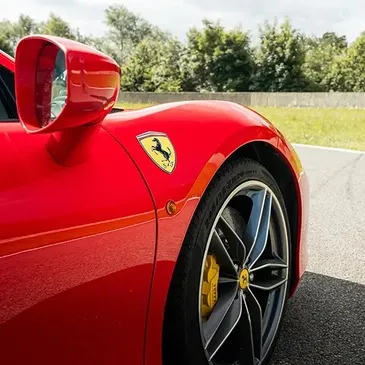 Circuit de Charade, Puy de dôme (63) - Stage de pilotage Ferrari Circuit de Charade, Puy de dôme (63) - Stage de pilotage Ferrari