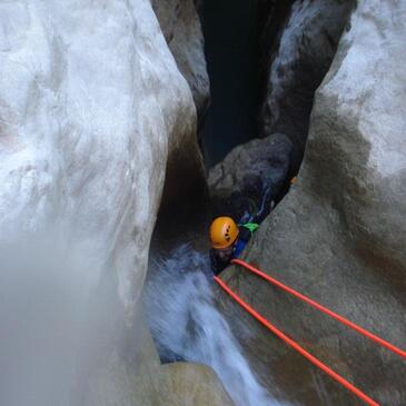 Réserver Canyoning en PACA et Corse